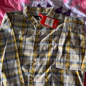 NorthFace button up.